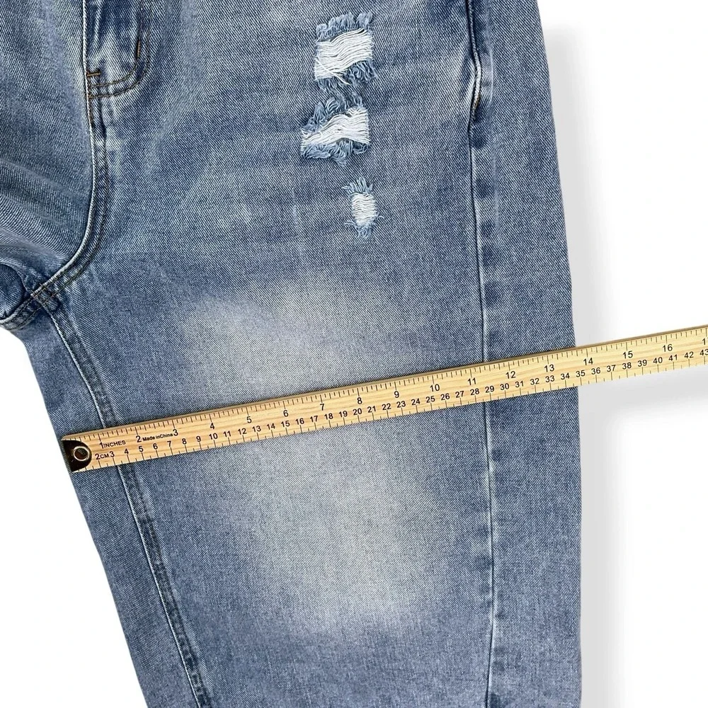 Cali 1850 Shorts Women 13/31 (ACTUAL 33x15) Blue Distressed Jorts Denim Baggy
